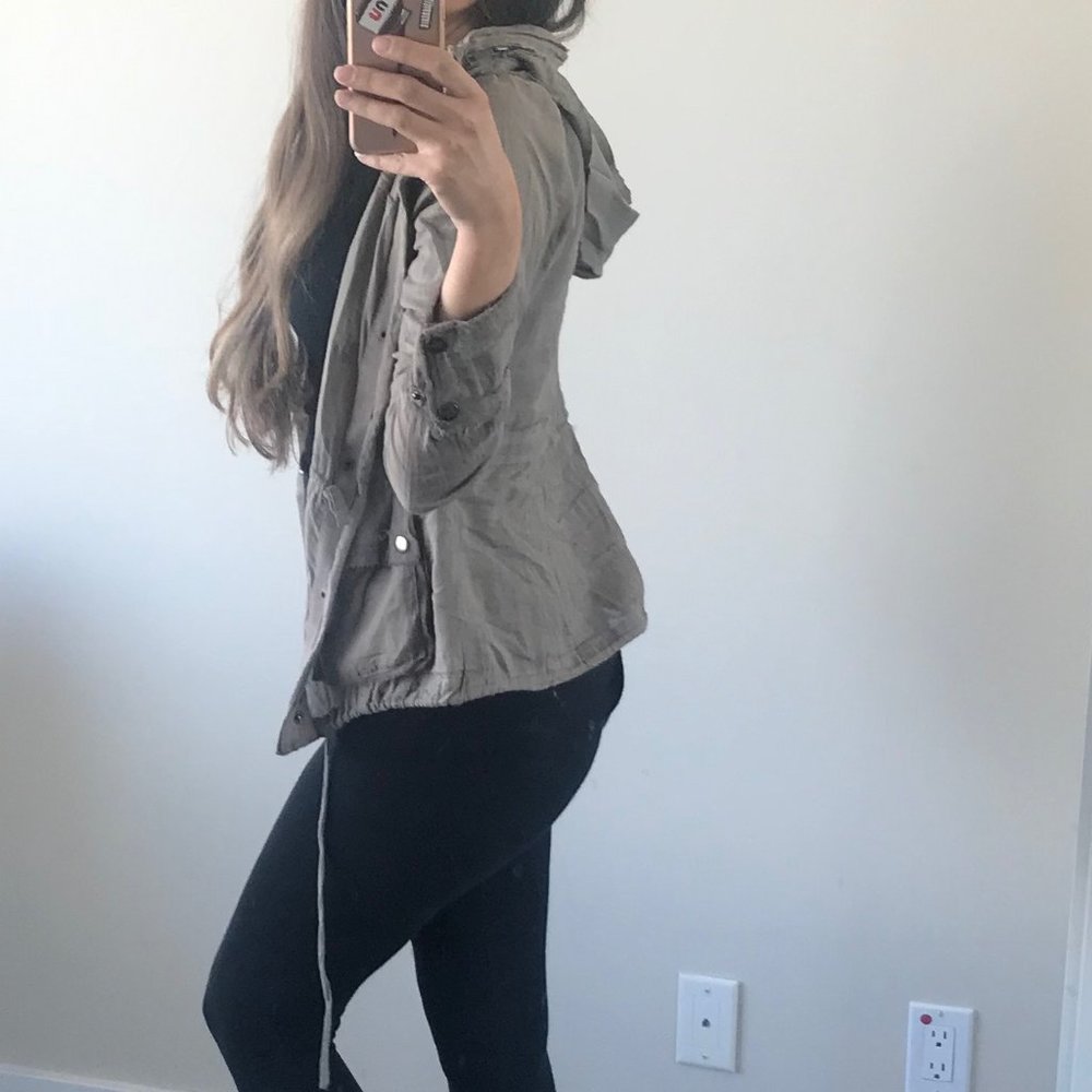 lightweight jacket - Picture 2 of 2